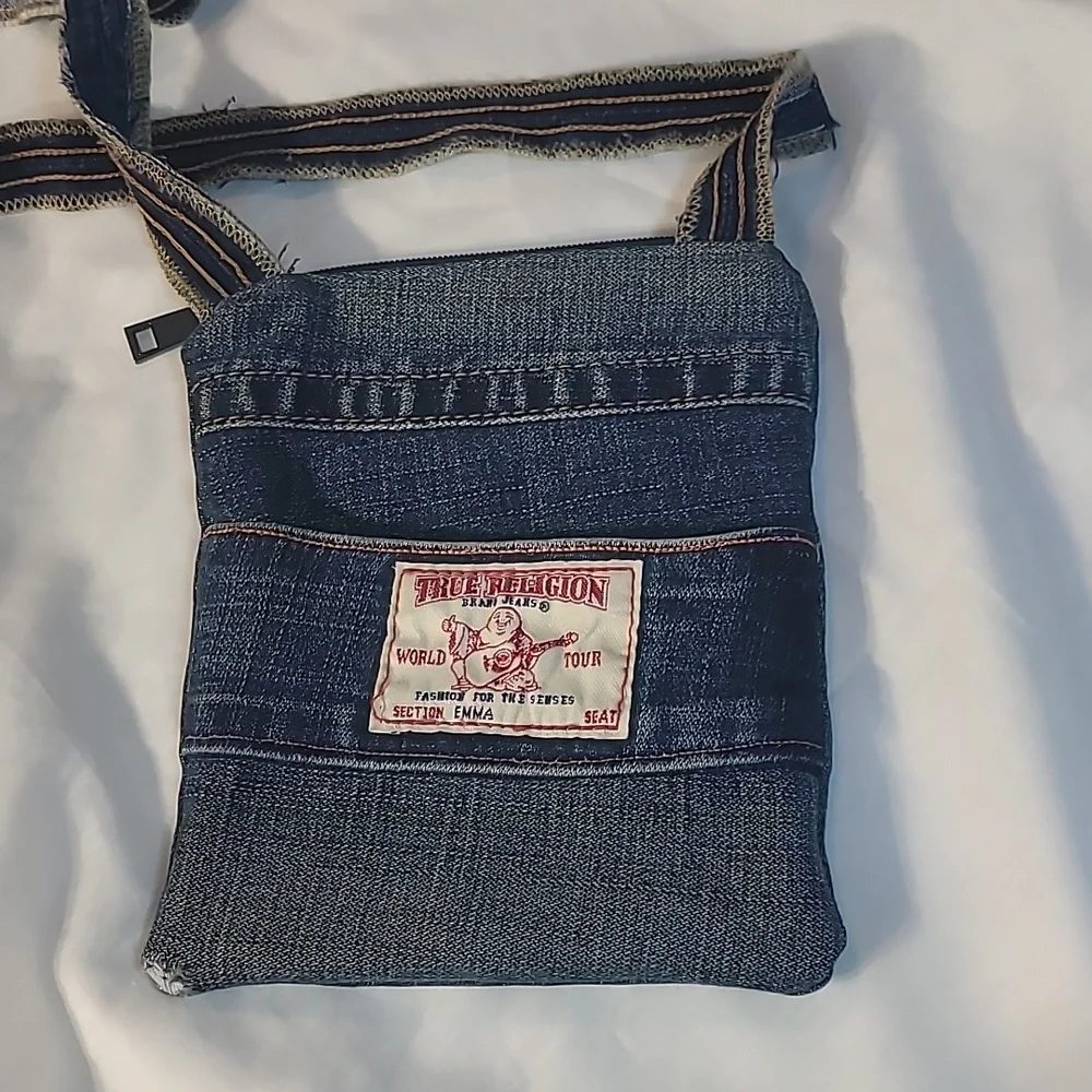 Denim cross body purse made from upcycled True Religion Jeans - Picture 3 of 5
